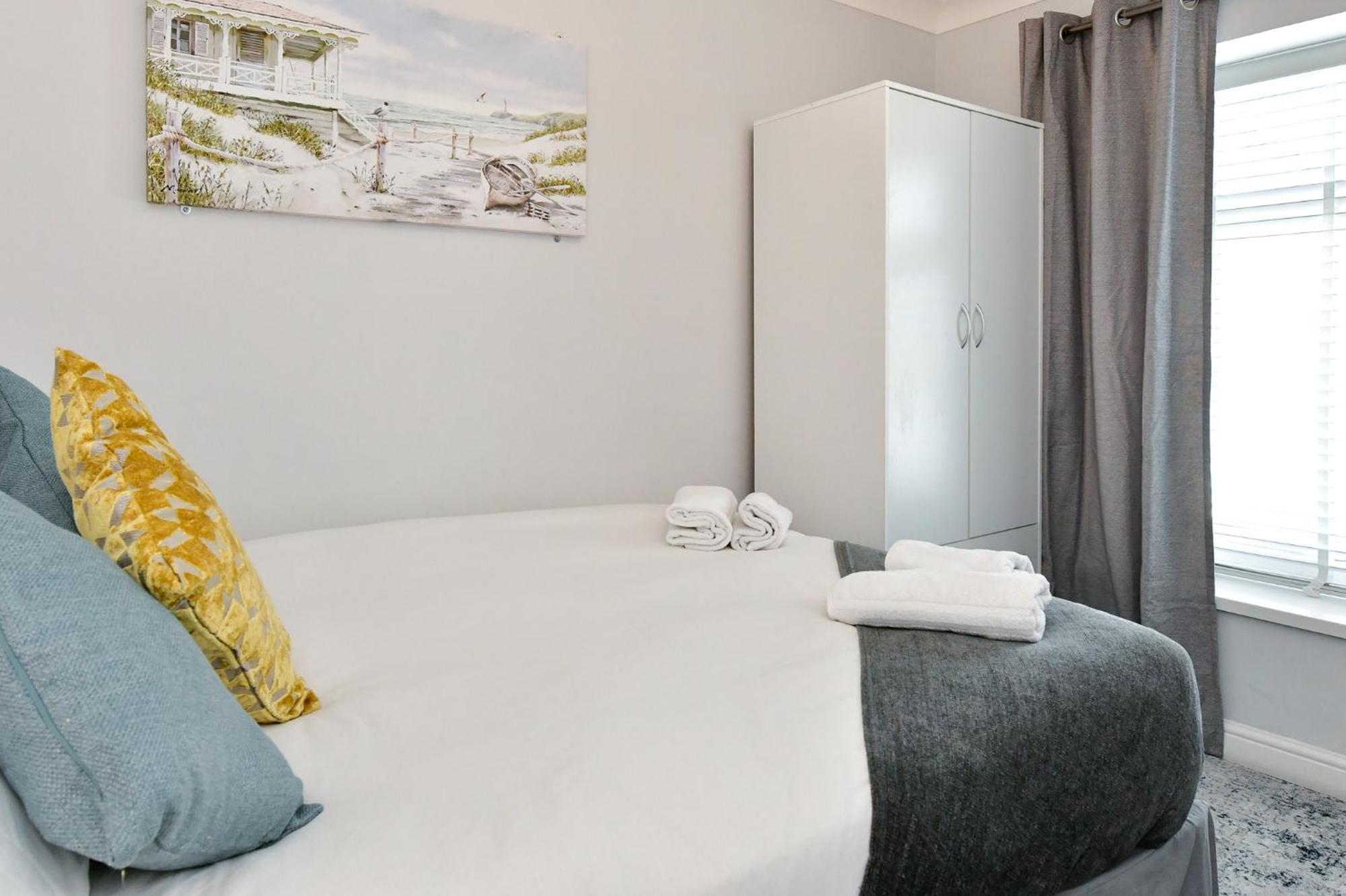 Free Parking - Heart Of The City - Superb Townhouse & Garden - Peaceful Area But Only 5Min Walk To Beach, Shops, Bars, Arena, Marina, Parks Суонси Экстерьер фото