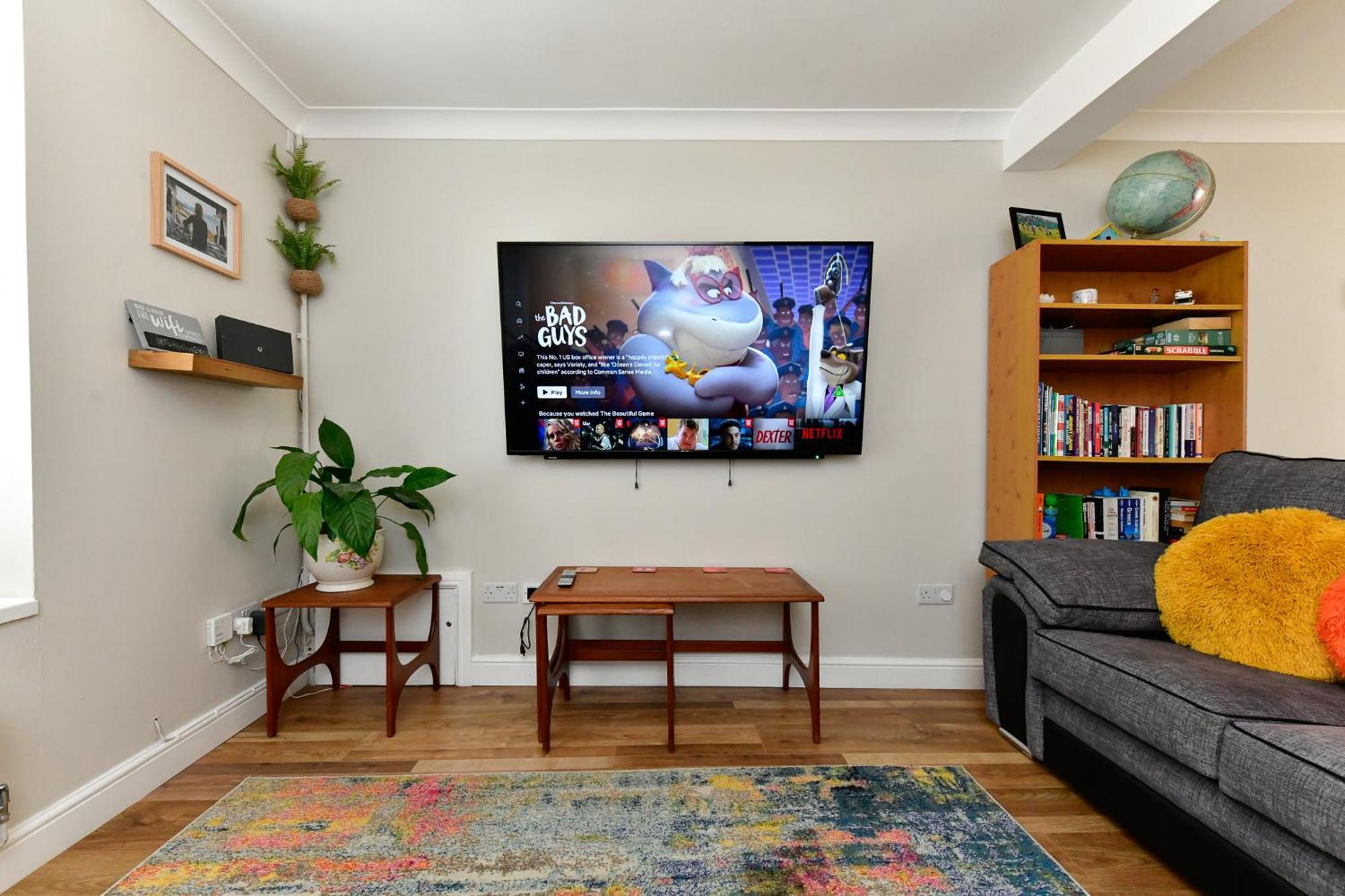 Free Parking - Heart Of The City - Superb Townhouse & Garden - Peaceful Area But Only 5Min Walk To Beach, Shops, Bars, Arena, Marina, Parks Суонси Экстерьер фото