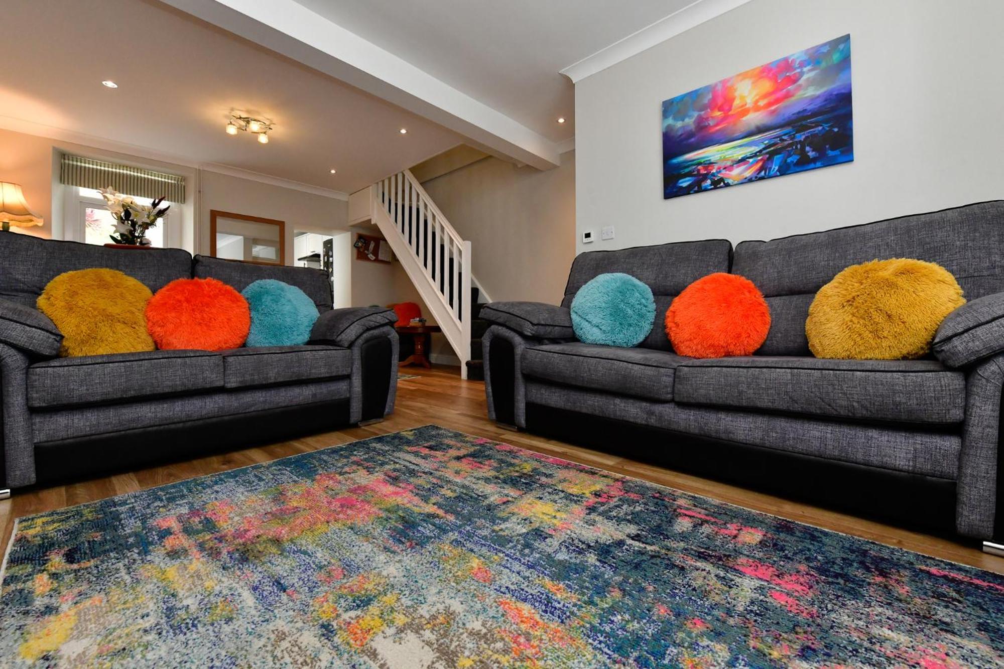 Free Parking - Heart Of The City - Superb Townhouse & Garden - Peaceful Area But Only 5Min Walk To Beach, Shops, Bars, Arena, Marina, Parks Суонси Экстерьер фото