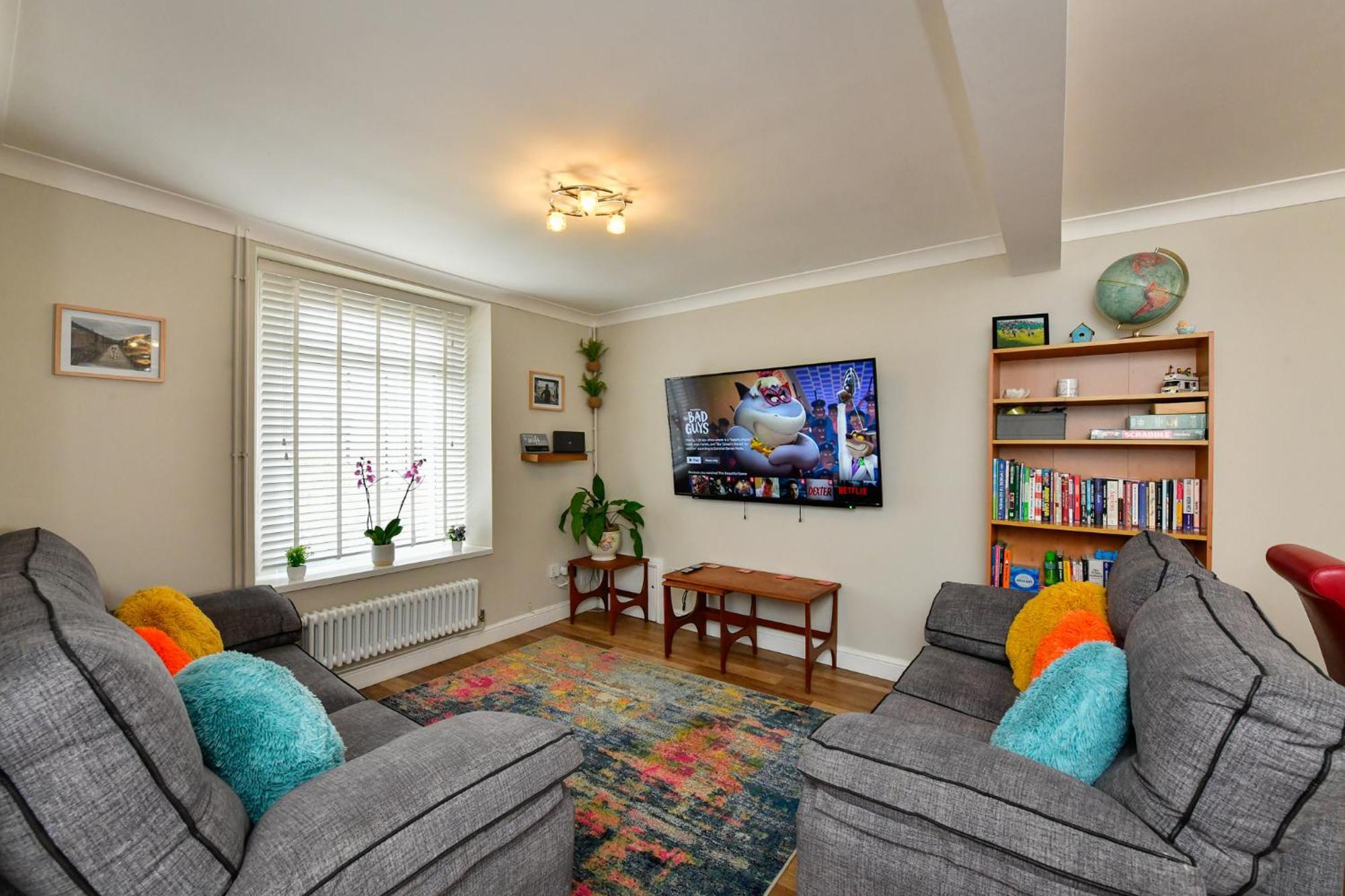 Free Parking - Heart Of The City - Superb Townhouse & Garden - Peaceful Area But Only 5Min Walk To Beach, Shops, Bars, Arena, Marina, Parks Суонси Экстерьер фото